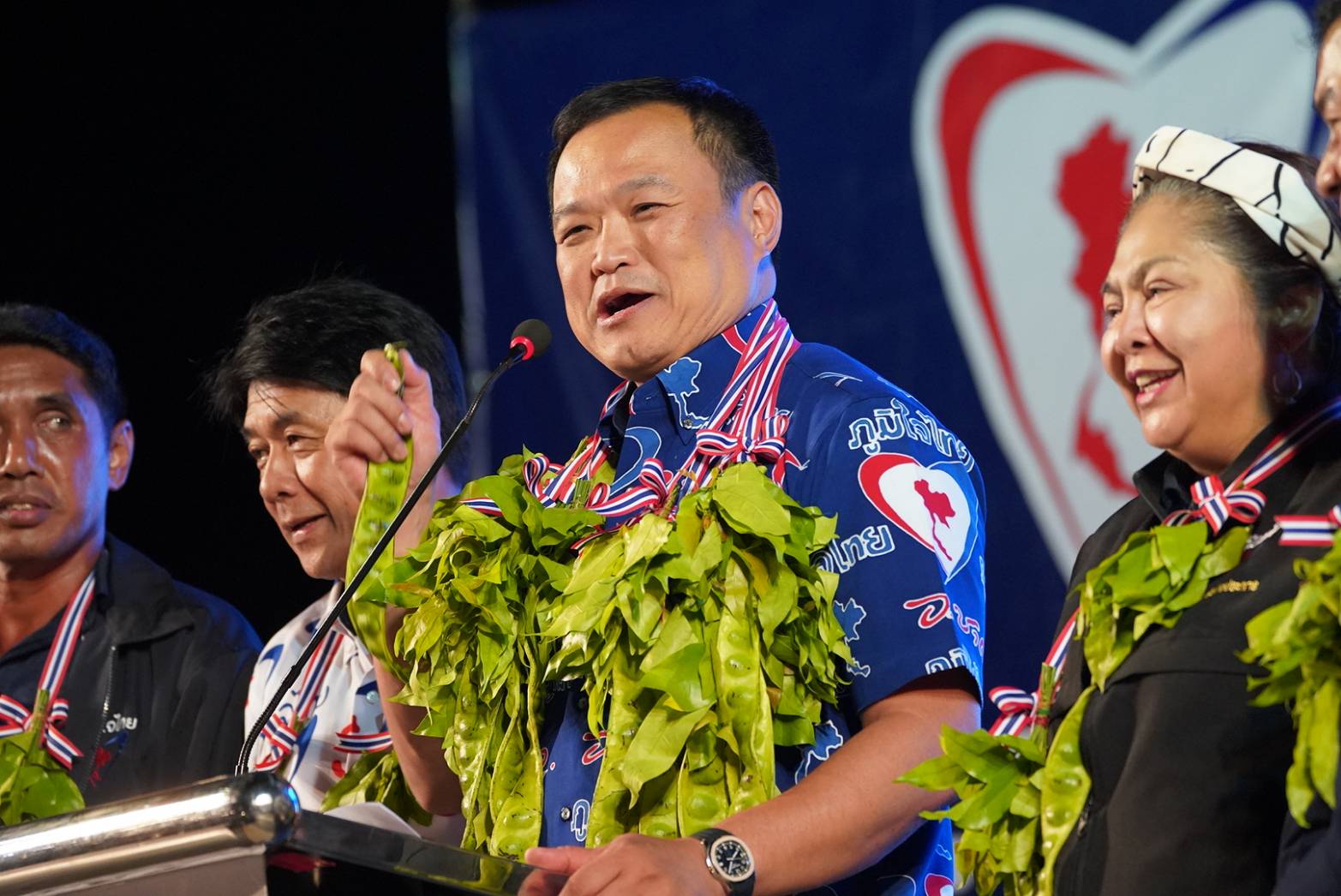 “อนุทิน” ยกทัพภูมิใจไทย ปราศรัยกระบี่ หนุนสร้างสะพานเชื่อม แผ่นดินใหญ่-เกาะลันตา