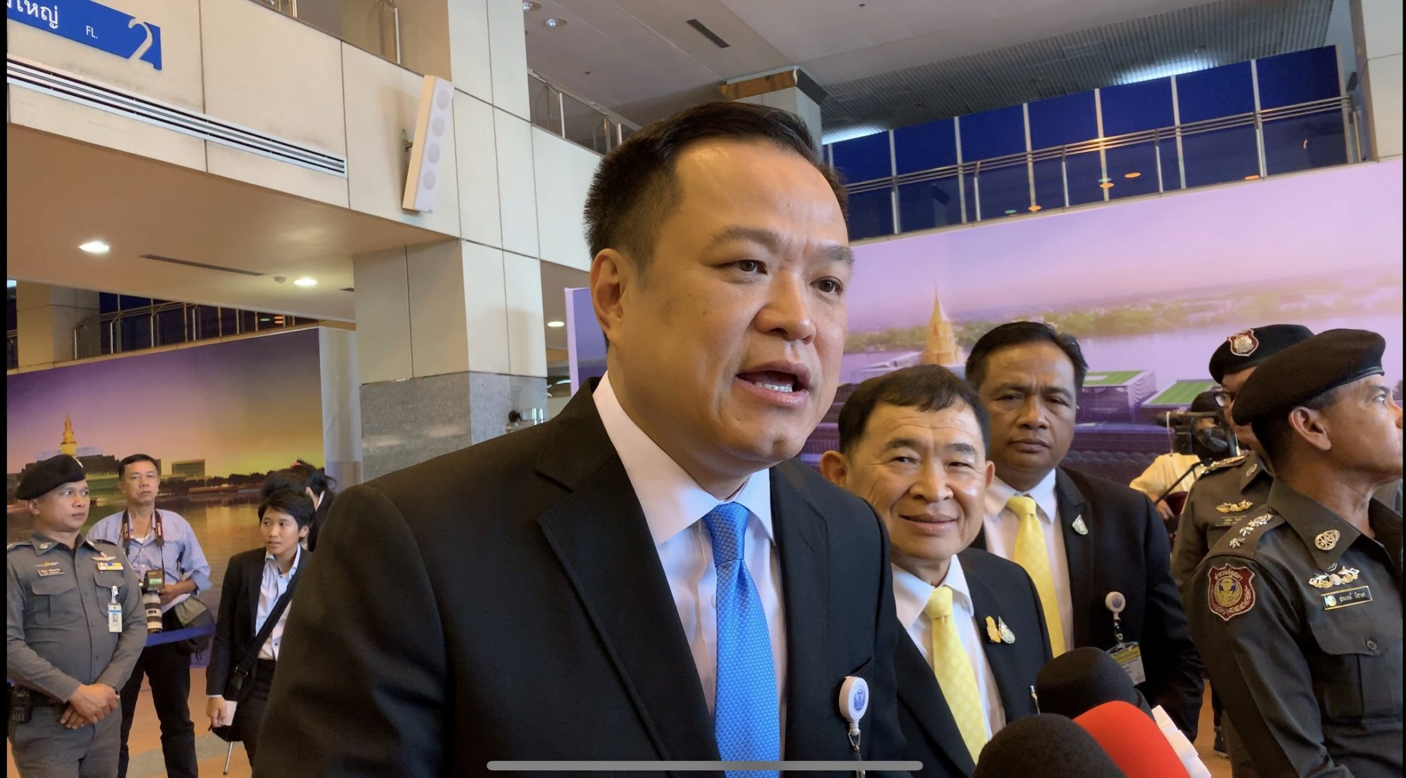 “อนุทิน” เผย เตรียมส่งนโยบายกัญชา ให้คณะกรรมการพรรคร่วมพิจารณา