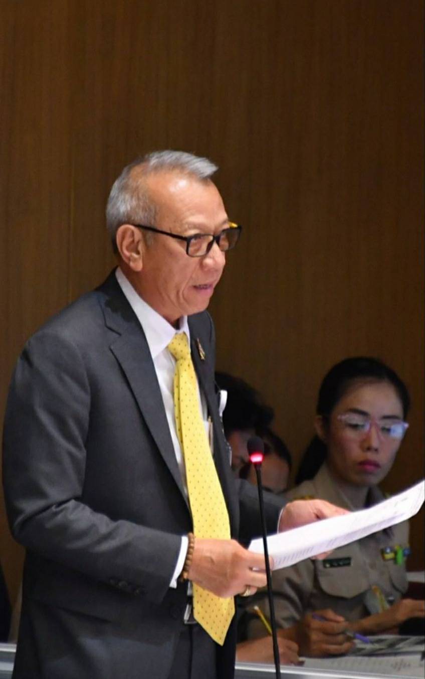 "พิพัฒน์" สวนฝ่ายค้าน ยัน นักท่องเที่ยวไม่หด เผยตัวเลขล่าสุด เติบโต 0.94%