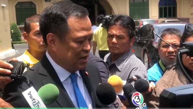 อนุทิน ตั้งเป้า ให้ สธ. ผลิตยากัญชาปีละ 1 ล้านขวด สนองความต้องการของผู้ป่วย