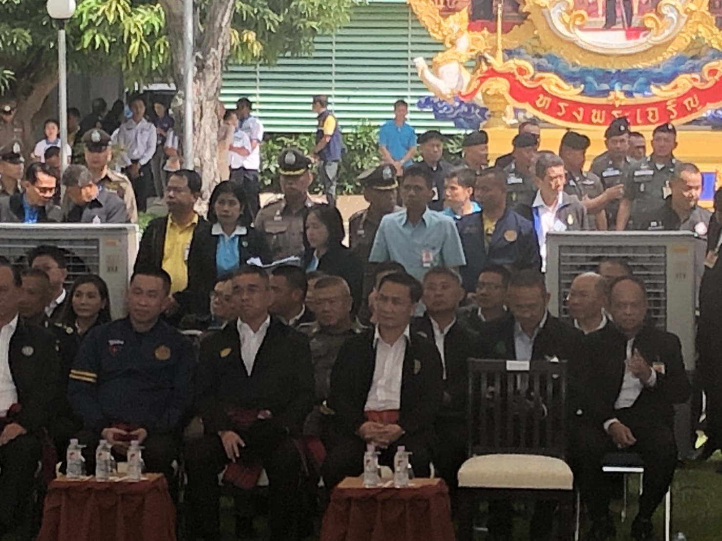 มท.3 ร่วมคณะนายกฯ ลงพื้นที่ จ.สุรินทร์ ช่วยชาวบ้าน ขาดแคลนน้ำ