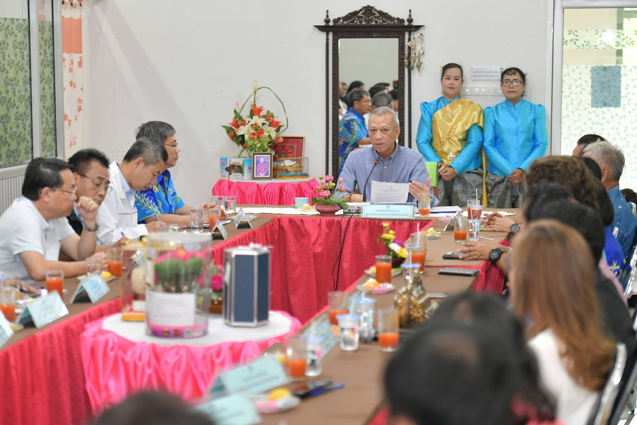 "พิพัฒน์" เดินเครื่อง เศรษฐกิจแบ่งปัน Sharing Economy หนุนชาวบ้านนำทรัยพสินมาสร้างรายได้ โฮมสเตย์