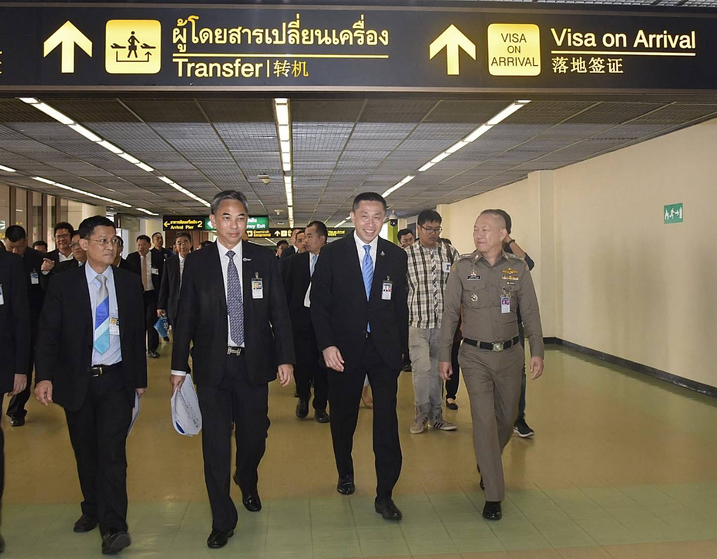 "ศักดิ์สยาม" รมว.คมนาคม ตรวจเยี่ยมท่าอากาศยานดอนเมือง ย้ำ การดำเนินการปรับปรุงพื้นที่ การออกแบบสิ่งปลูกสร้าง ต้องคำนึงถึงหลัก Universal Design เพื่อให้ทุกคนใช้ประโยชน์ได้อย่างเต็มที่และเท่าเทียมกัน