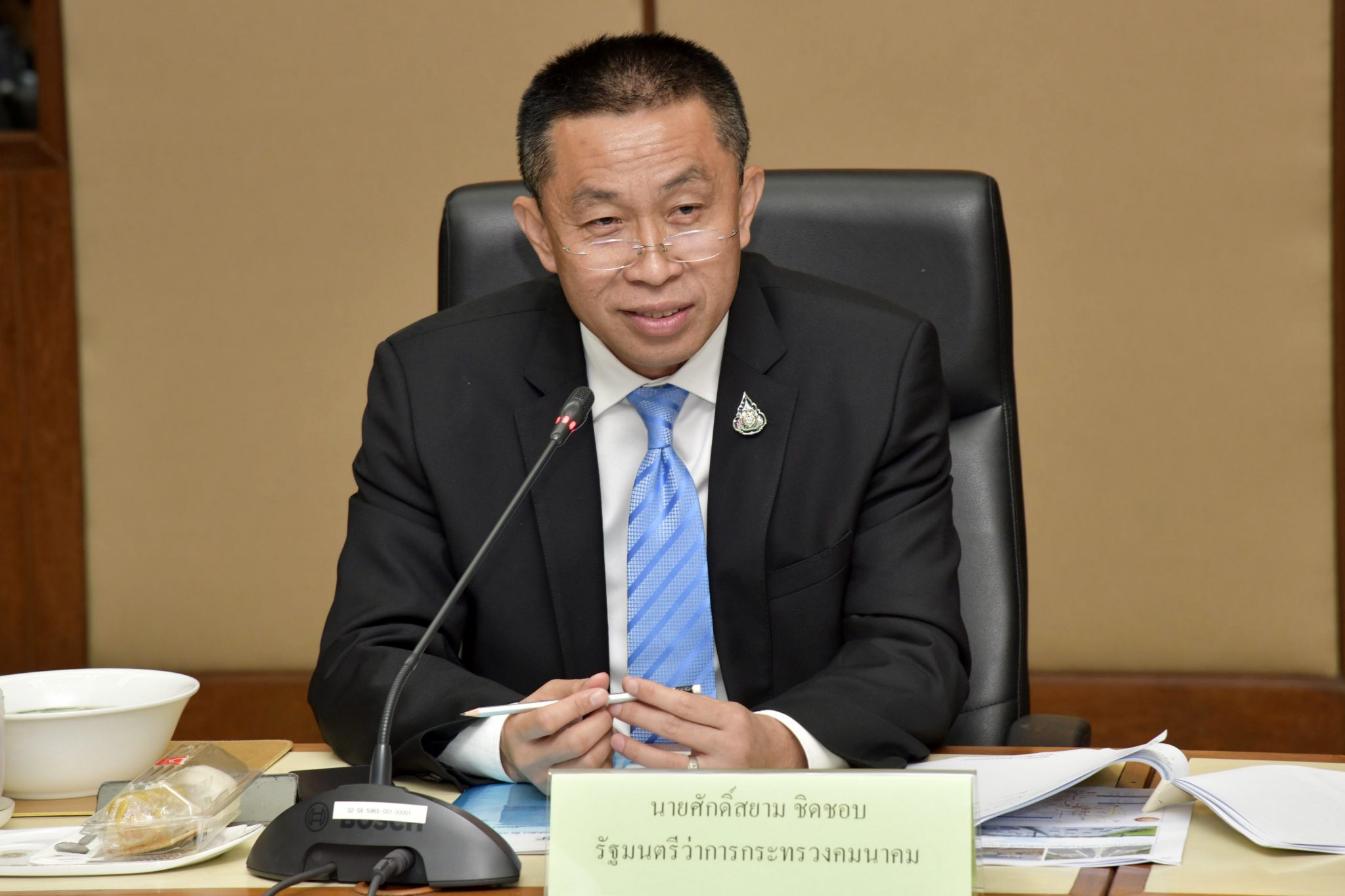 ศักดิ์สยาม ตรวจการบ้านเข้ม กรมทางหลวง และการทางพิเศษแห่งประเทศไทย