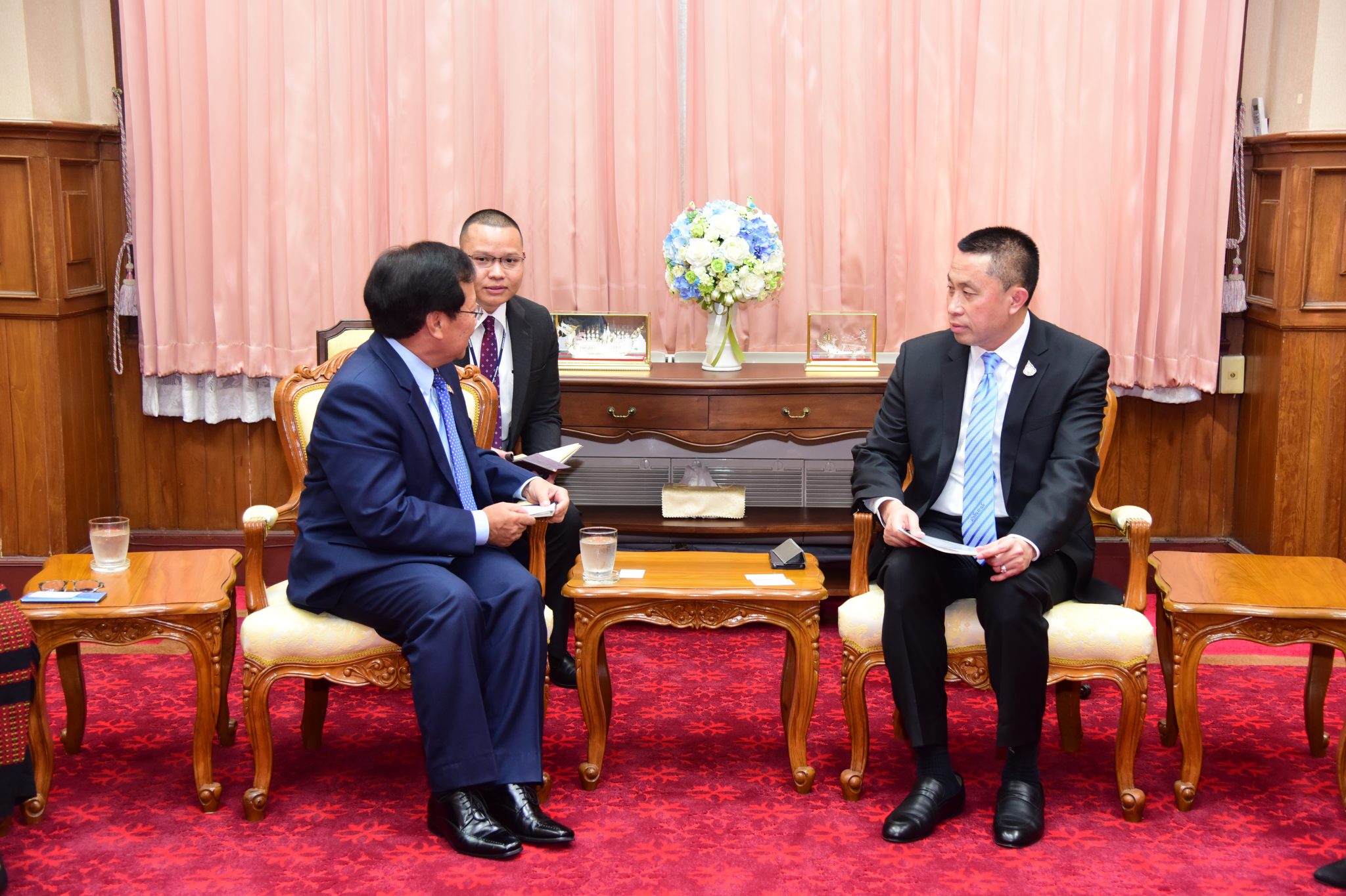 "ศักดิ์สยาม" รมว.คมนาคม ให้การต้อนรับเอกอัครราชทูตสาธารณรัฐแห่งสหภาพเมียนมา ประจำประเทศไทย