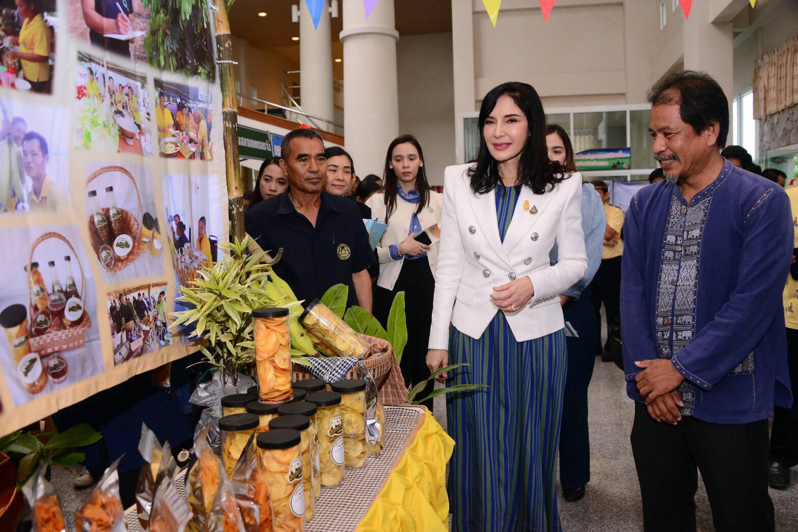 “มนัญญา” กำหนดแนวทางการขับเคลื่อนงานและการแสดงผลงานของสภาเกษตรกรจังหวัด กลุ่มภาคกลาง 26 จว. รณรงค์ใช้ปุ๋ยอินทรีย์ทดแทนปุ๋ยเคมี