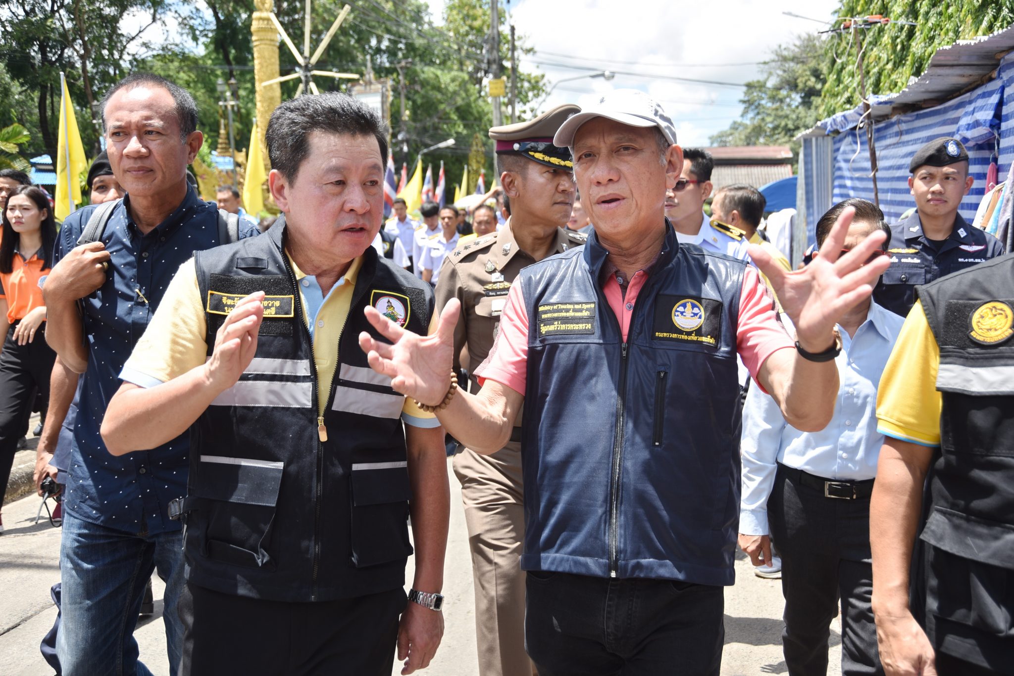"พิพัฒน์" รมว.ท่องเที่ยว ลงพื้นที่ช่วยเหลือและให้กำลังใจผู้ประสบอุทกภัย เมืองวารินชำราบ จ.อุบลฯ