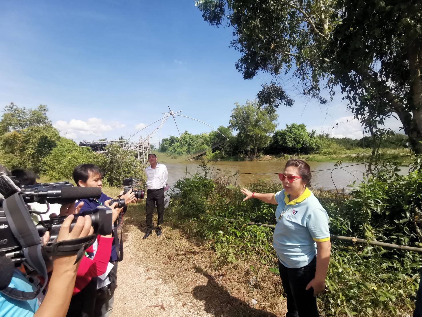 ​"ดร.นาที" พาสำรวจพื้นที่โครงการก่อสร้างสะพานข้ามทะเลสาบสงขลา เชื่อมเกาะใหญ่-เขาชัยสน