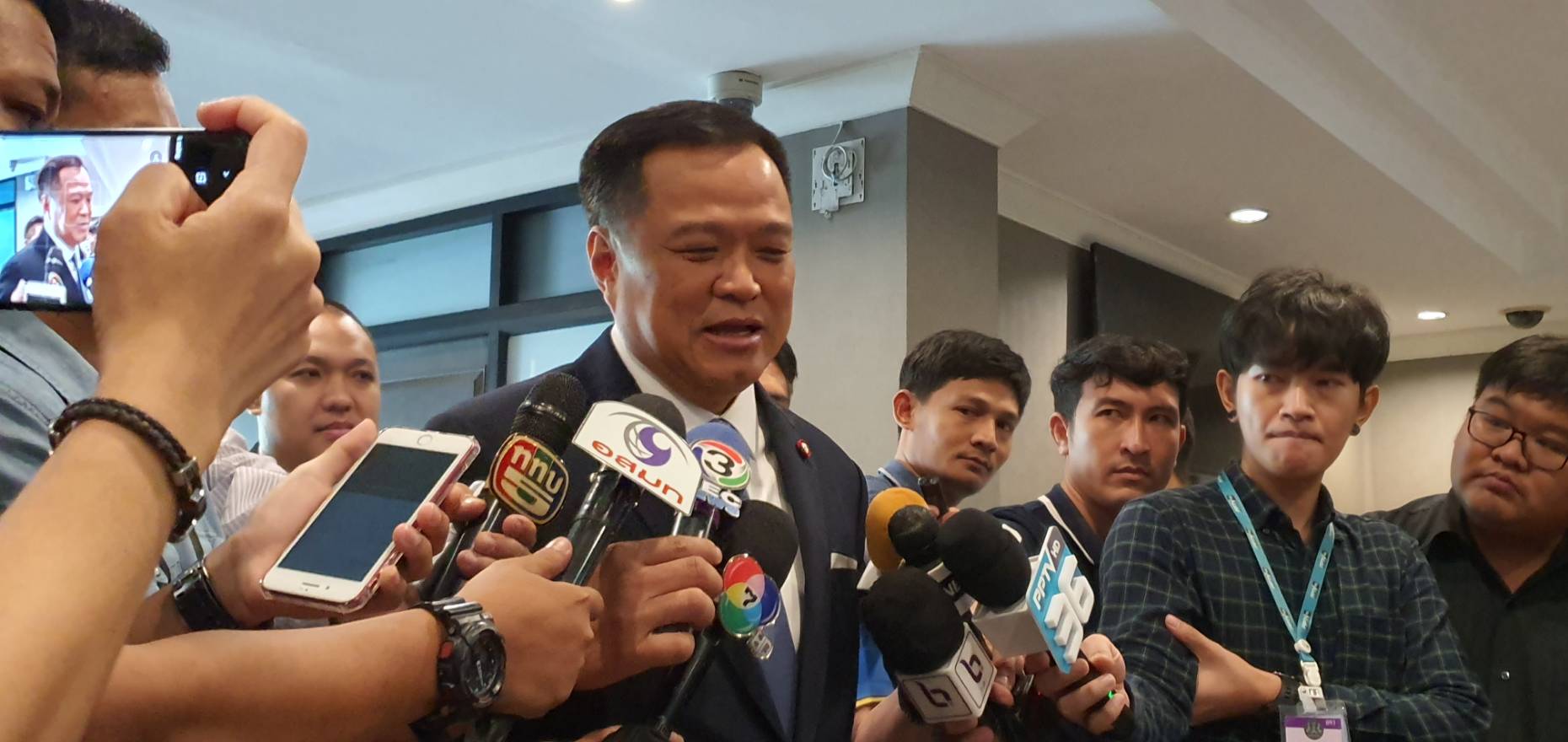 "อนุทิน" อัดแรงแก๊งค์ขู่ทำร้าย 2 นักวิชาการต้านสารพิษเกษตร  “หน้าตัวเมีย – กระจอก” !