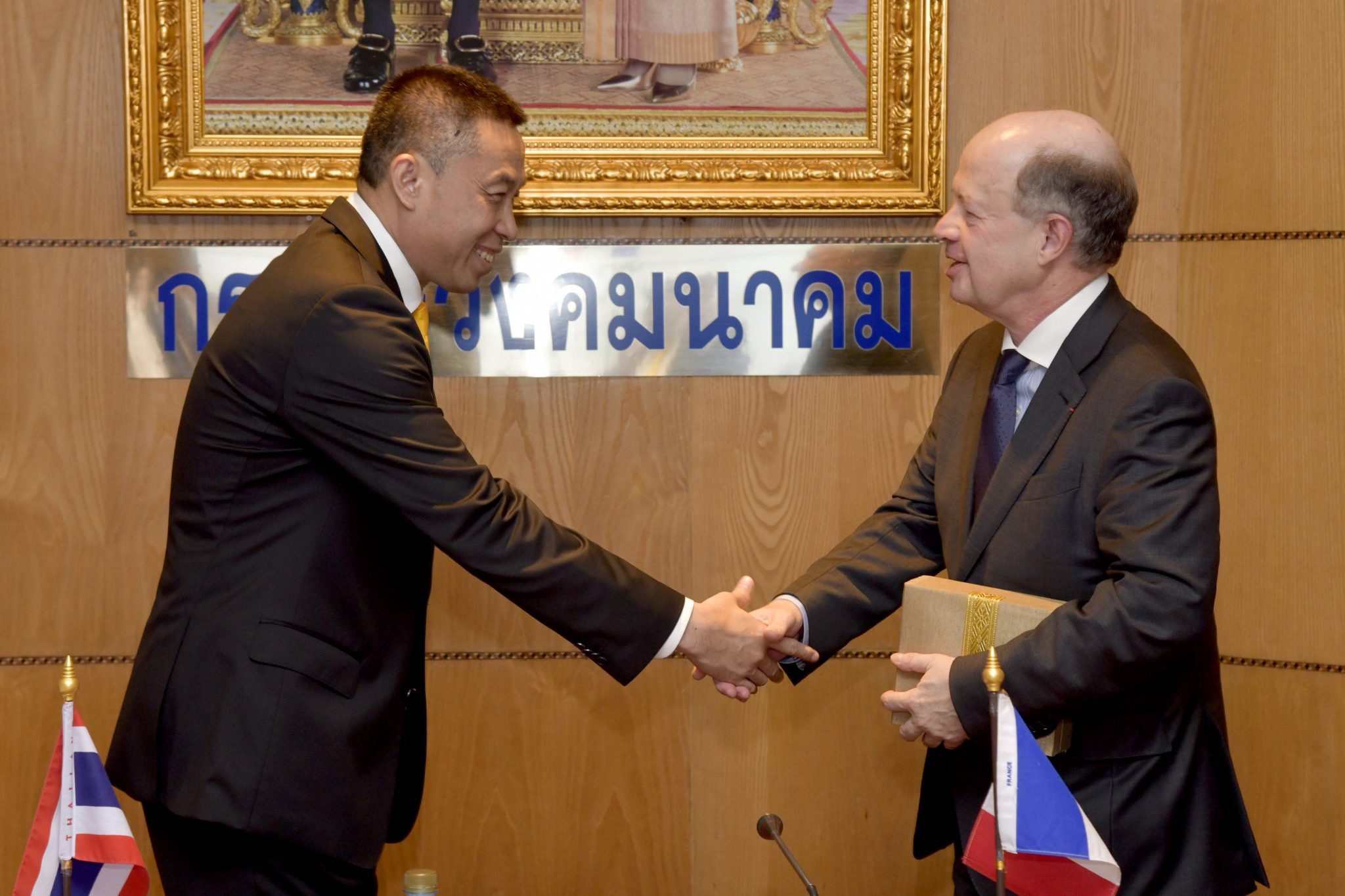 รมว.คมนาคม ให้การต้อนรับและร่วมหารือกับเอกอัครราชทูตสาธารณรัฐฝรั่งเศส