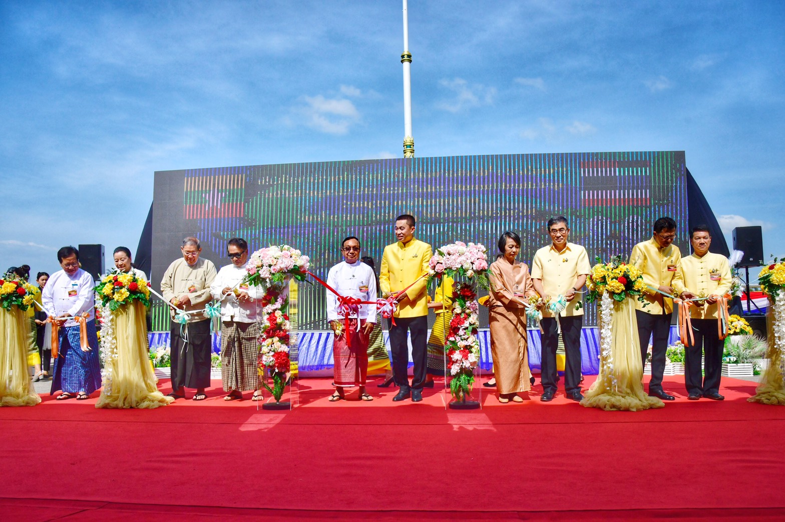 สะพานมิตรภาพไทย-เมียนมา ข้ามแม่น้ำเมย/ตองยิน แห่งที่ 2 เปิดอย่างเป็นทางการ คาดมูลค่าการค้าชายแดนเพิ่มขึ้น แสนล้าน