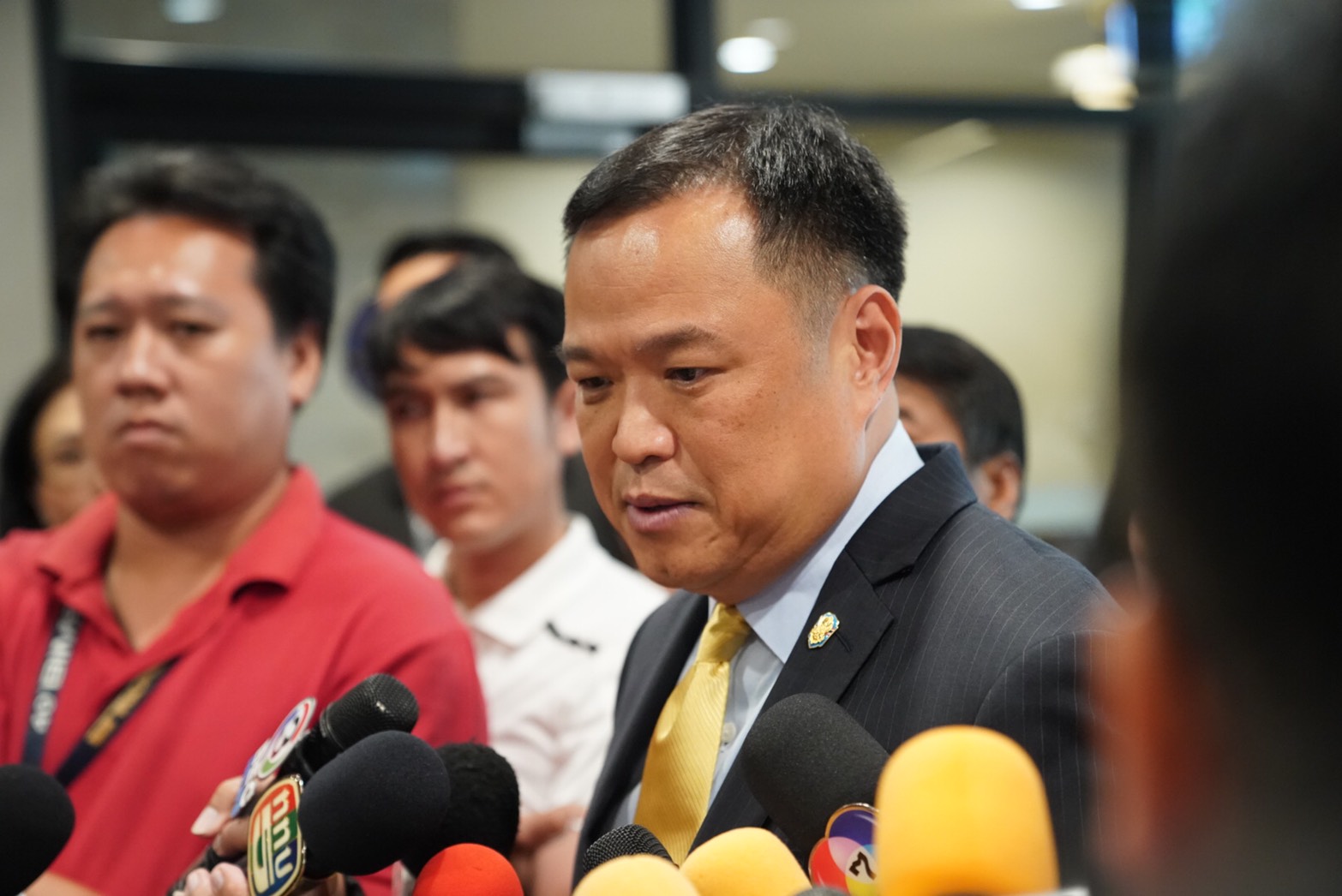 "อนุทิน" ไม่กังวล บอร์ดรถไฟฯลาออก ยันเดินหน้าเซ็นรถไฟ 3 สนามบิน แนะ ฝ่ายเอกชน ถ้ามีปัญหา ให้ย้อนอ่าน RFP