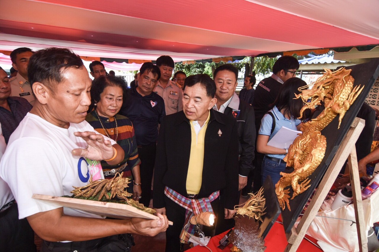 พาณิชย์​เล็งปั้นยอดขาย 15 สินค้าชุมชนปากน้ำโพ