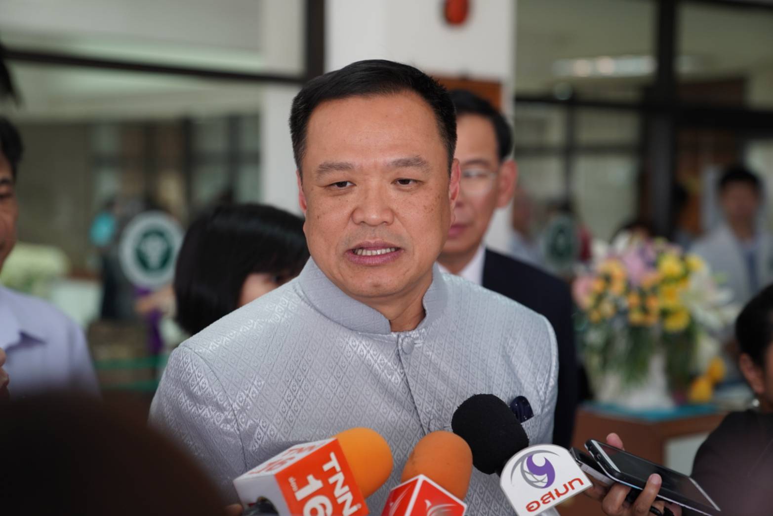 "อนุทิน" อัพเดทความคืบหน้าโครงการ "รับยาใกล้บ้าน"