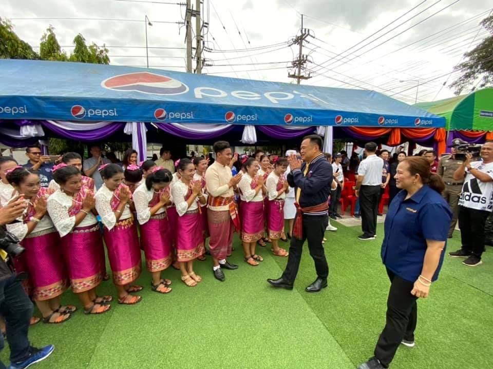 "อนุทิน" ร่วมงานแข่งเรือ "บุรีรัมย์" คาดยอดผู้ชมแตะ 40,000 คน