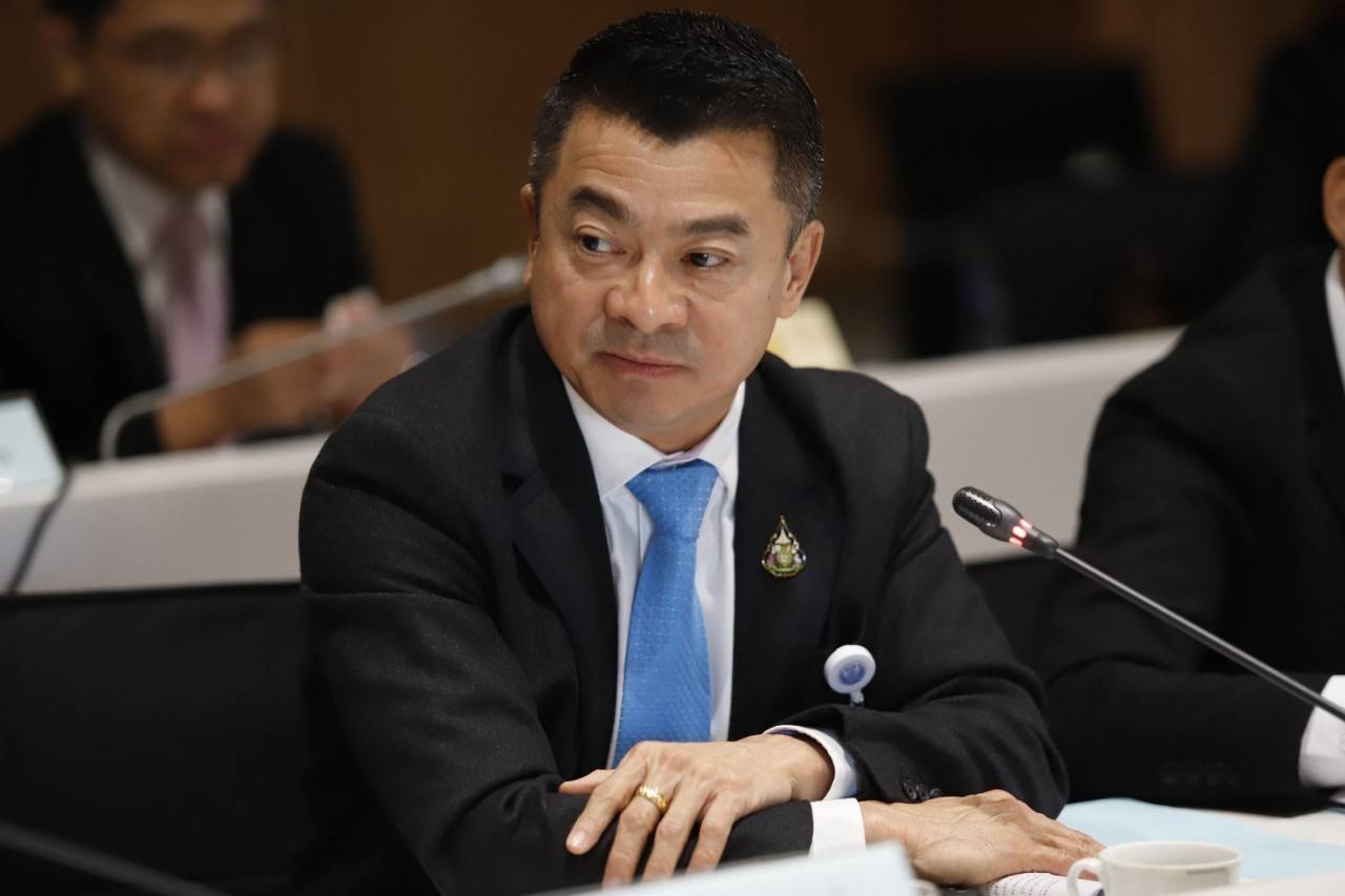 “เศรษฐพงค์” เผย เลือกตั้งซ่อมขอนแก่นรอผู้บริหาร เคาะ ส่งหรือไม่ ย้ำ แก้ รธน. ต้องเพื่อประโยชน์ปชช.เท่านั้น ชี้ สื่อบางค่ายโจมตีรัฐมนตรี ภท. ไร้ข้อเท็จจริง