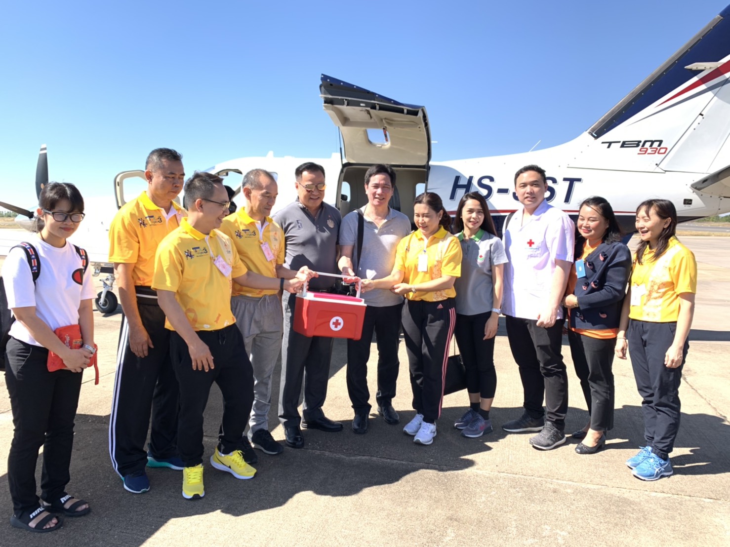 อนุทิน" นำทีมแพทย์บินด่วน "ร้อยเอ็ด" ทำภารกิจหัวใจติดปีก ด้าน สธ.หนุนเต็มที่ ชวนปชช.บริจาคอวัยวะ