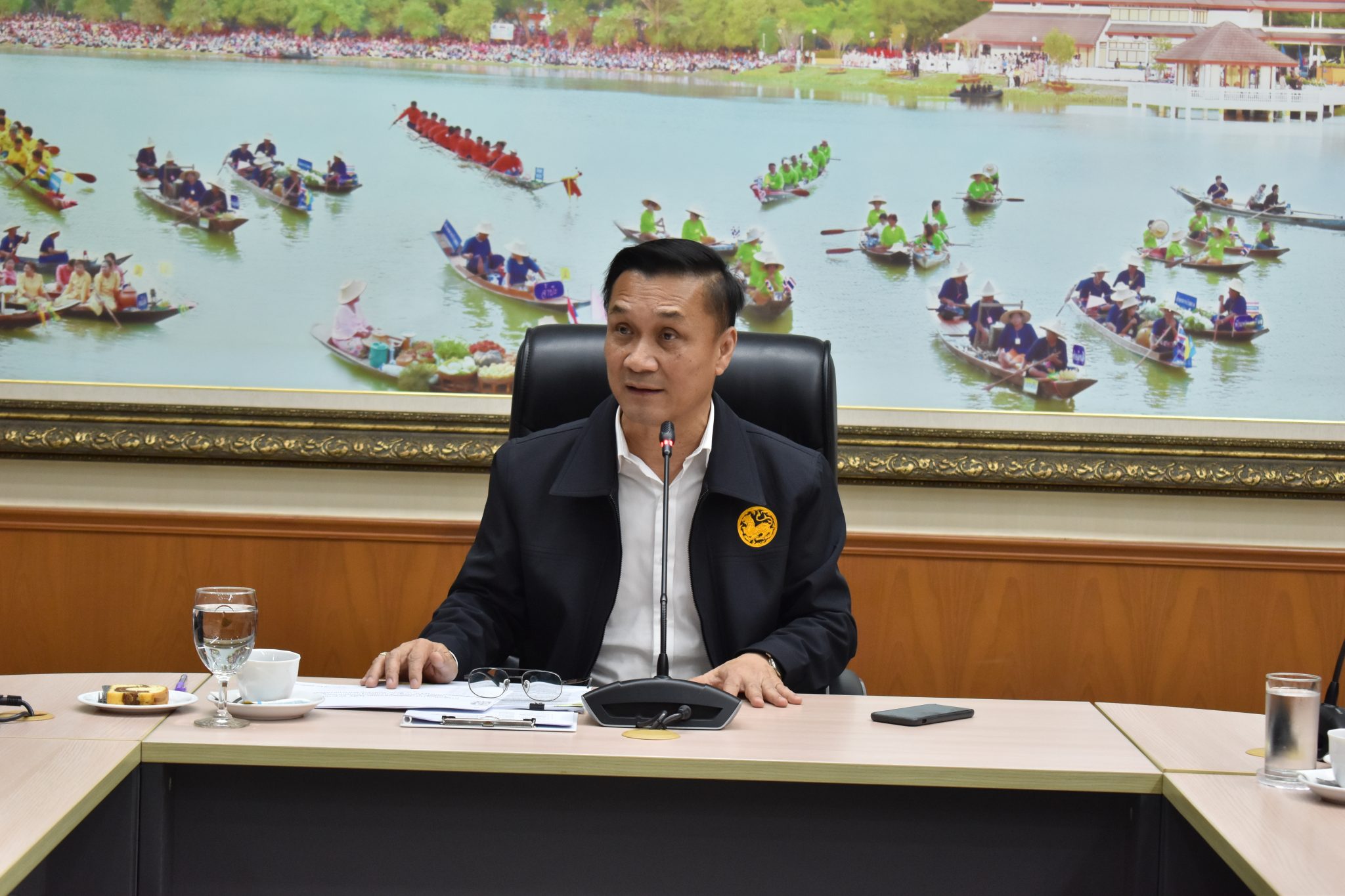 "ทรงศักดิ์" มท.3 ประชุมด่วน หน่วยงานราชการอยุธยา บูรณาการจัดเก็บผักตบชวาในแม่น้ำเจ้าพระยา