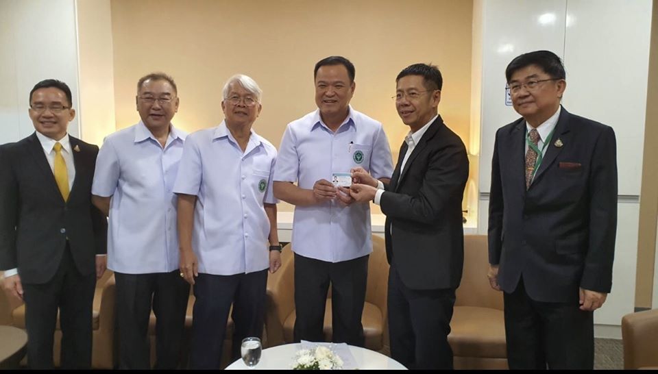 หมวกอีกใบ! “อนุทิน” สมัคร อสม. หวังเข้าใจหัวอกคนทำงาน ลั่น! สุดภาคภูมิใจ แถมไม่รับค่าตอบแทน