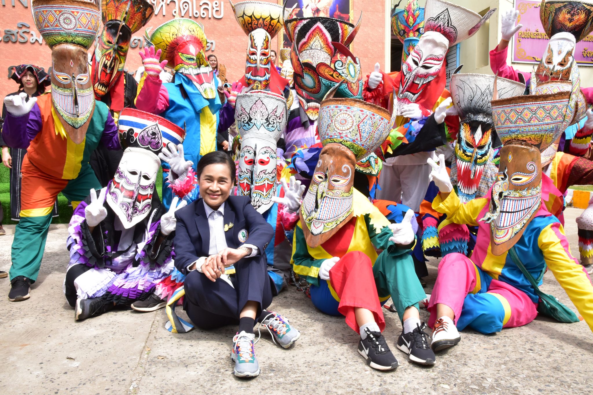 "ดร.กนกวรรณ" เดินหน้าลุย กศน. ยึดหลักการทำงาน “ทุกข์ก็เห็นหน้า สุขก็เห็นหน้า”