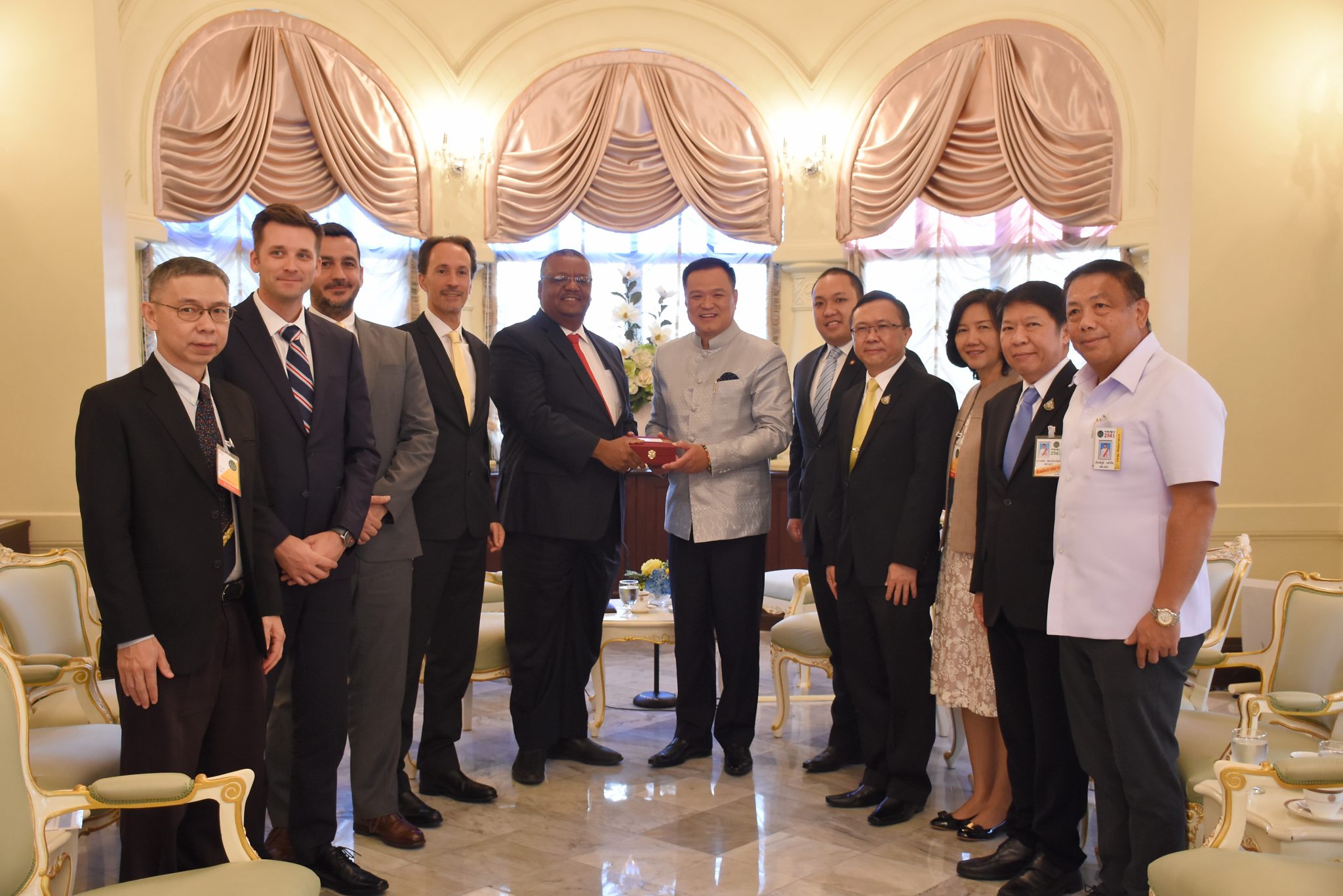 "อนุทิน" ให้การต้อนรับตัวแทนจาก UNICEF Thailand เพื่อแสดงความยินดีที่รมว.สธ. เข้ารับตำแหน่งและหารือด้านเทคโนโลยีเพื่อส่งเสริมความรู้ด้านสุขภาพเด็กและวัยรุ่น