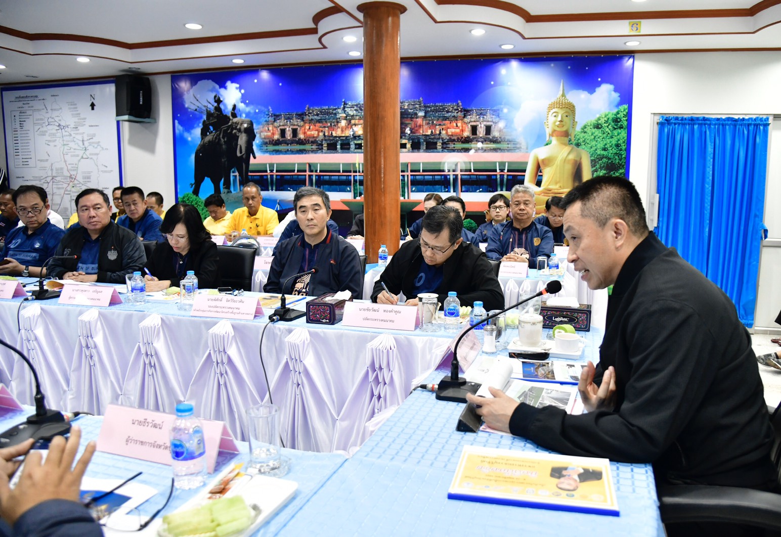 "ศักดิ์สยาม" รุดติดตามความก้าวหน้าและรับฟังปัญหาการดำเนินงาน ที่จังหวัดบุรีรัมย์