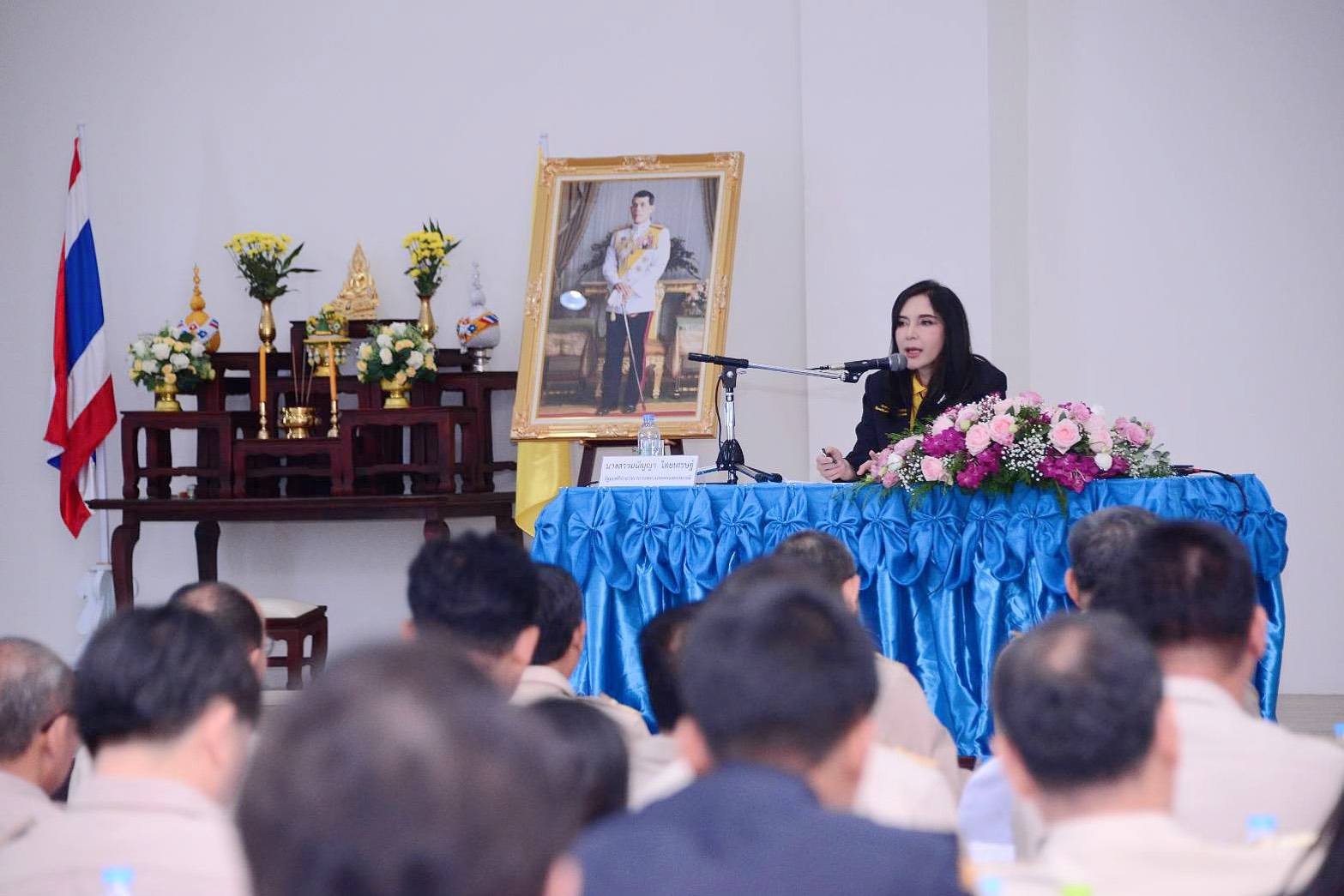 "มนัญญา" มอบนโยบายในการควบคุมกำกับวัตถุอันตรายชนิดที่ 4 แก่สารวัตรเกษตร เพื่อทำความเข้าใจกับเกษตรกรและปชช. ที่มีสารเคมี 3 ชนิด