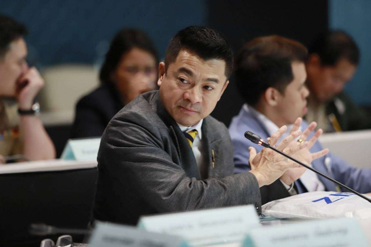 “ภท.” ยัน “อนุทิน-มนัญญา” เดินหน้าสุดซอยแล้ว เพื่อแบน3สารพิษ ไม่ว่าผลจะเป็นอย่างไร จะเดินหน้ารักษาชีวิต ดูแลสุขภาพปชช.ให้ดีที่สุด “เศรษฐพงค์” ชี้ ไร้ขัดแย้งในพรรคร่วมรัฐบาล