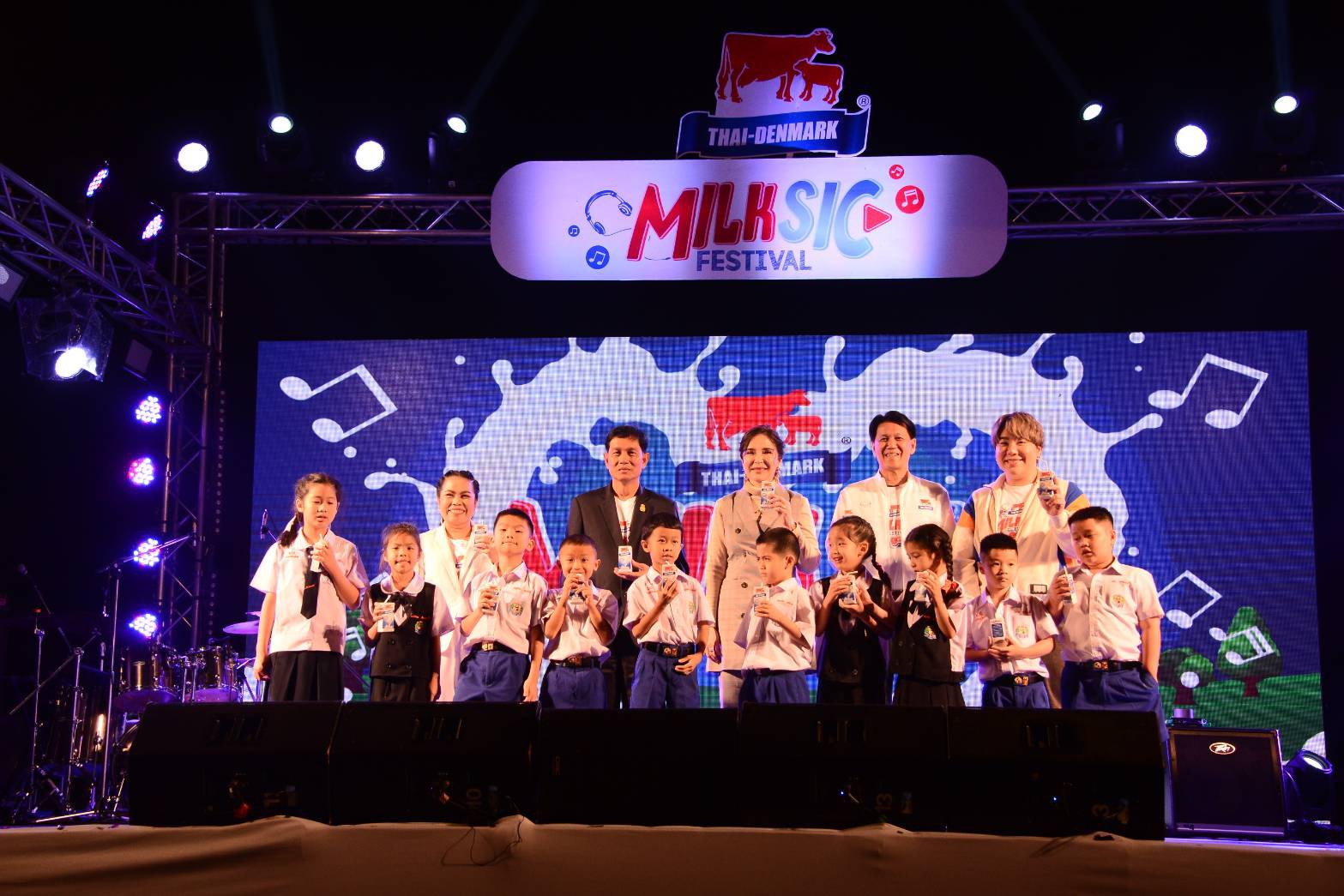 รมช.เกษตรฯ มุ่งหวังคนไทยยังคงรักและนิยมดื่มนมไทย-เดนมาร์ค