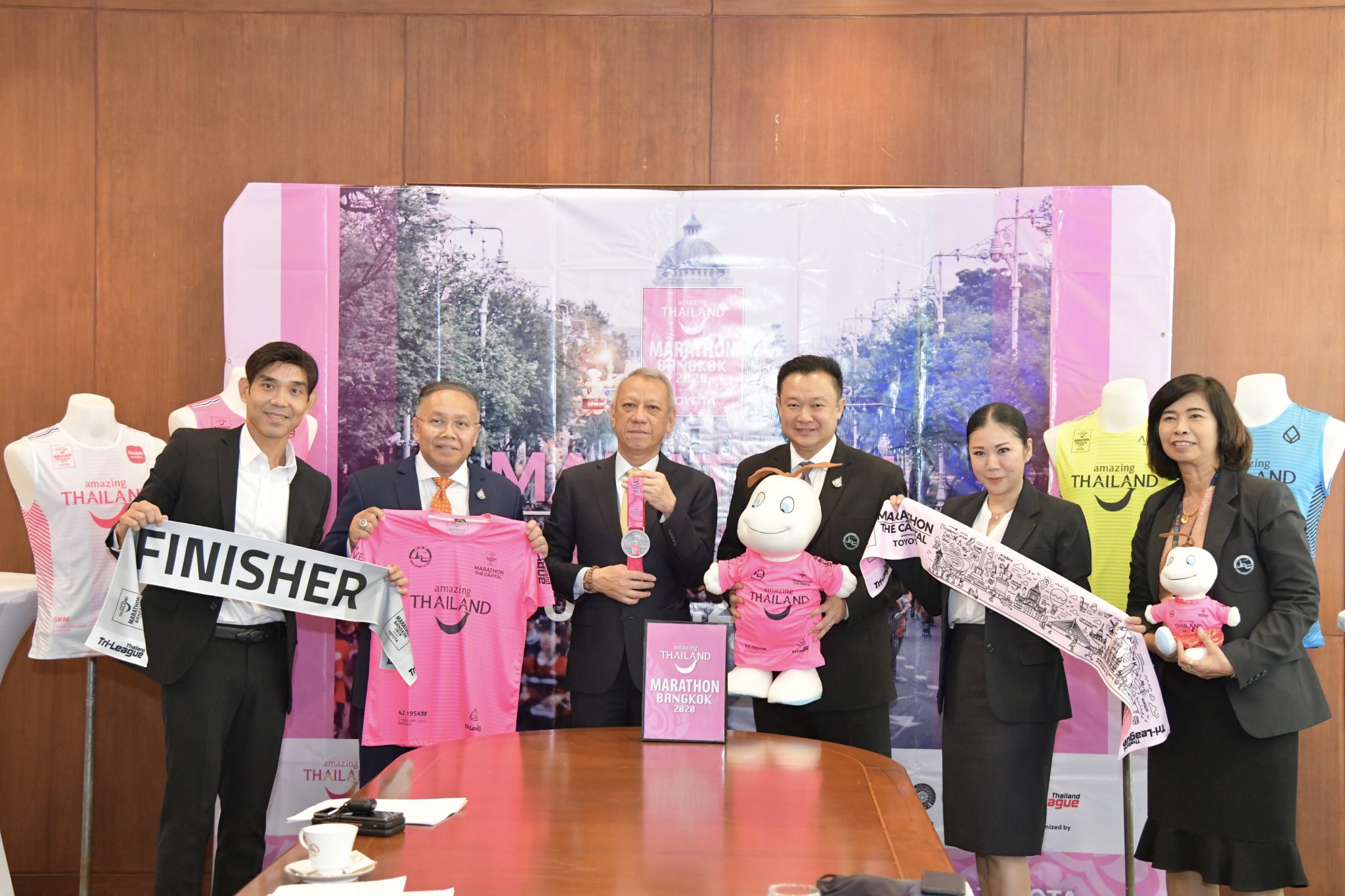 "รมว.พิพัฒน์" เตรียมความพร้อมการจัดการแข่งขันวิ่งมาราธอนส่งเสริมการท่องเที่ยว รายการ AMAZING THAILAND MARATHON BANGKOK 2020