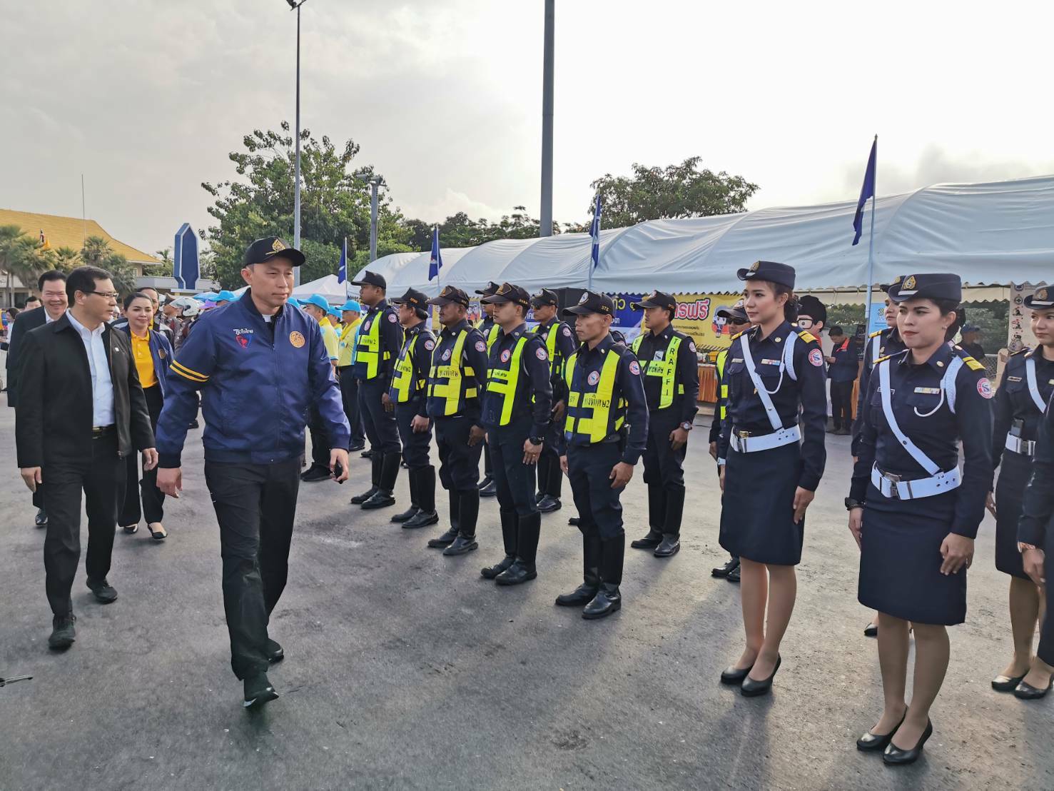 กทพ. จัดตั้งหน่วยบริการประชาชบนทางพิเศษ เพื่อรองรับการเดินทางในช่วงเทศกาลปีใหม่ พร้อมยกเว้นค่าผ่านทางของทางพิเศษ 2 สายทาง