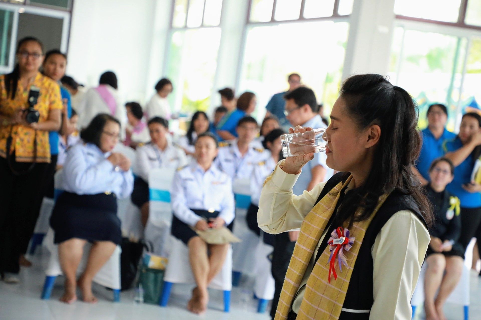 ครูพี่โอ๊ะ "ใจเกินร้อย" ฉีดยาแล้วลุยต่อ ห่วงงาน ครู ปชช.ต้องรอการช่วยเหลือนานมากกว่านี้