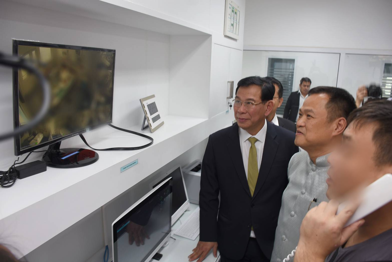 "รองนายกฯ อนุทิน" อัพเดทอาการผู้ป่วยไข้โคโรน่า อาการดีขึ้น ย้ำ มาตรการ สธ.ได้มาตรฐานอนามัยโลก ขอคนไทยอย่าตื่นตระหนก