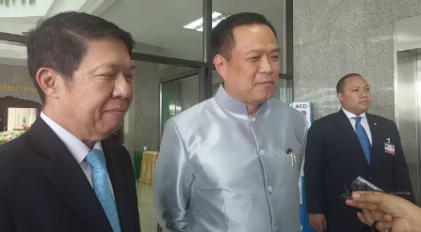 "รองนายกฯ อนุทิน" บิณฑบาต ข่าวลือ ข่าวปลอม ทำสังคมสับสน ขอให้ฟังข้อมูลกระทรวงสาธารณสุขเป็นหลัก