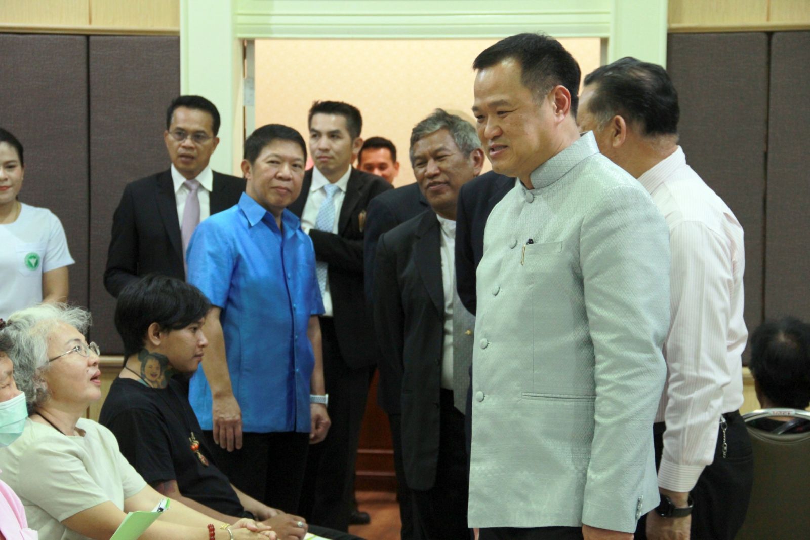 คลินิกกัญชาแผนไทยคึกคัก เปิด 10 วัน จองคิวล่วงหน้าถึงมีนาคม ทะลุ 12,000 คน