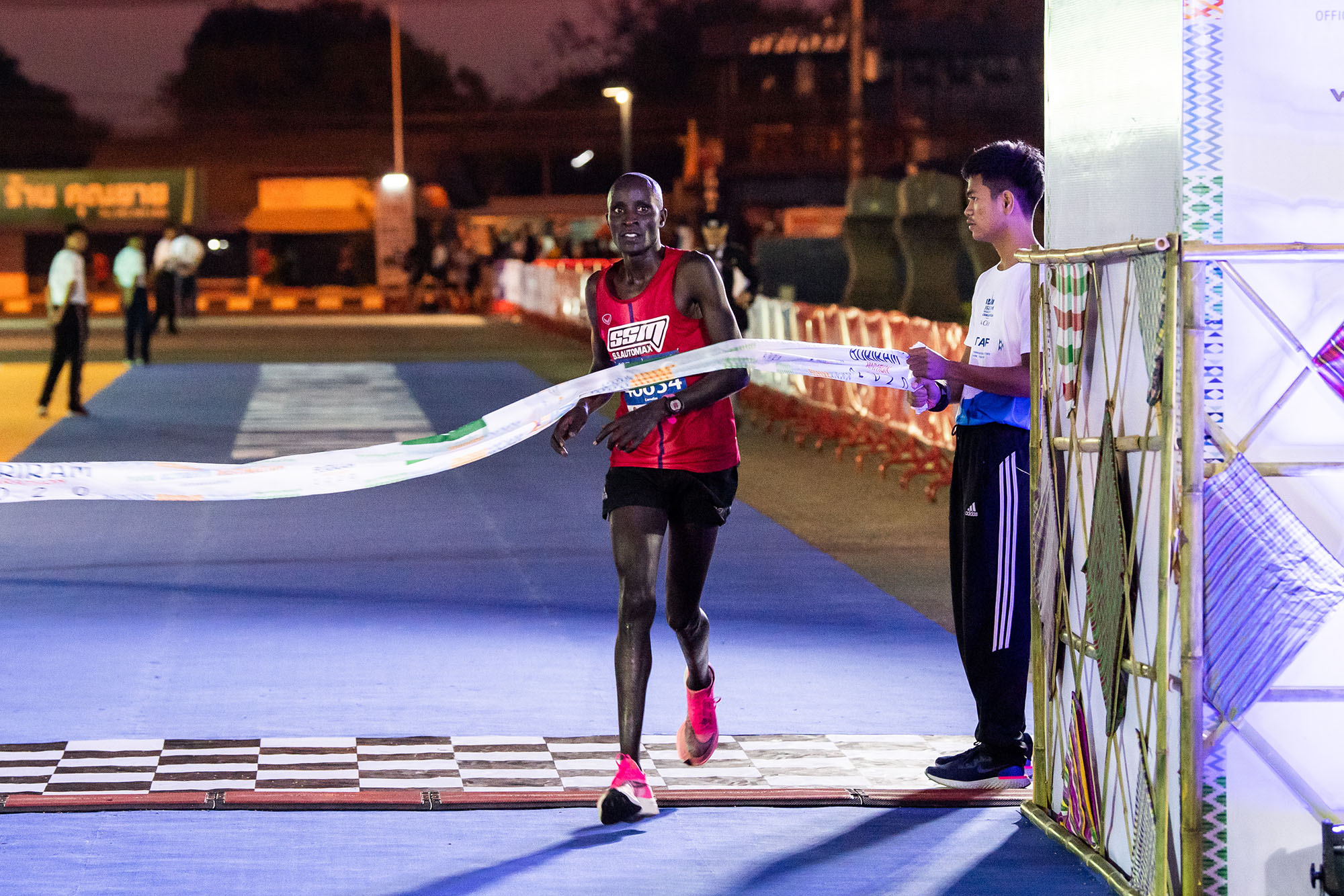 บุรีรัมย์ มาราธอน 2020 กระหึ่ม !! สัญชัย แชมป์คนไทย-ลมกรด เคนย่าเข้าเส้นชัยคนแรก !!