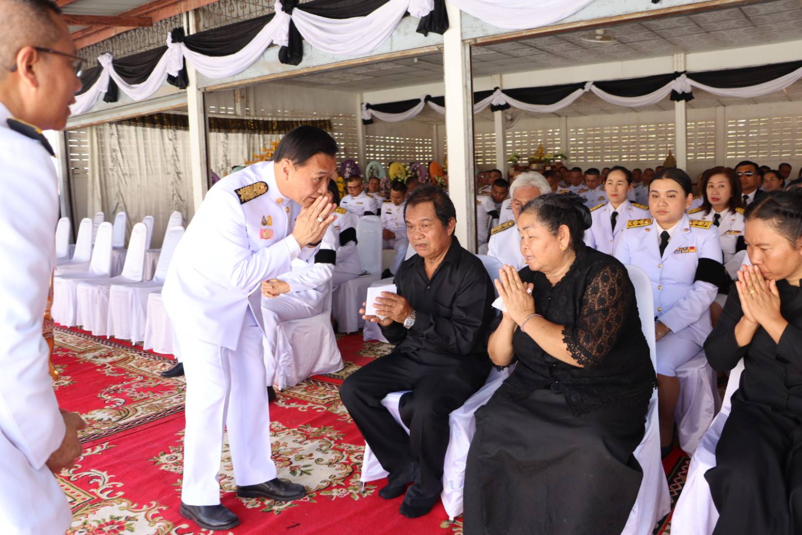 มท.3 ร่วมพิธีพระราชทานเพลิงศพผู้เสียชีวิตเหตุการณ์จังหวัดนครราชสีมา