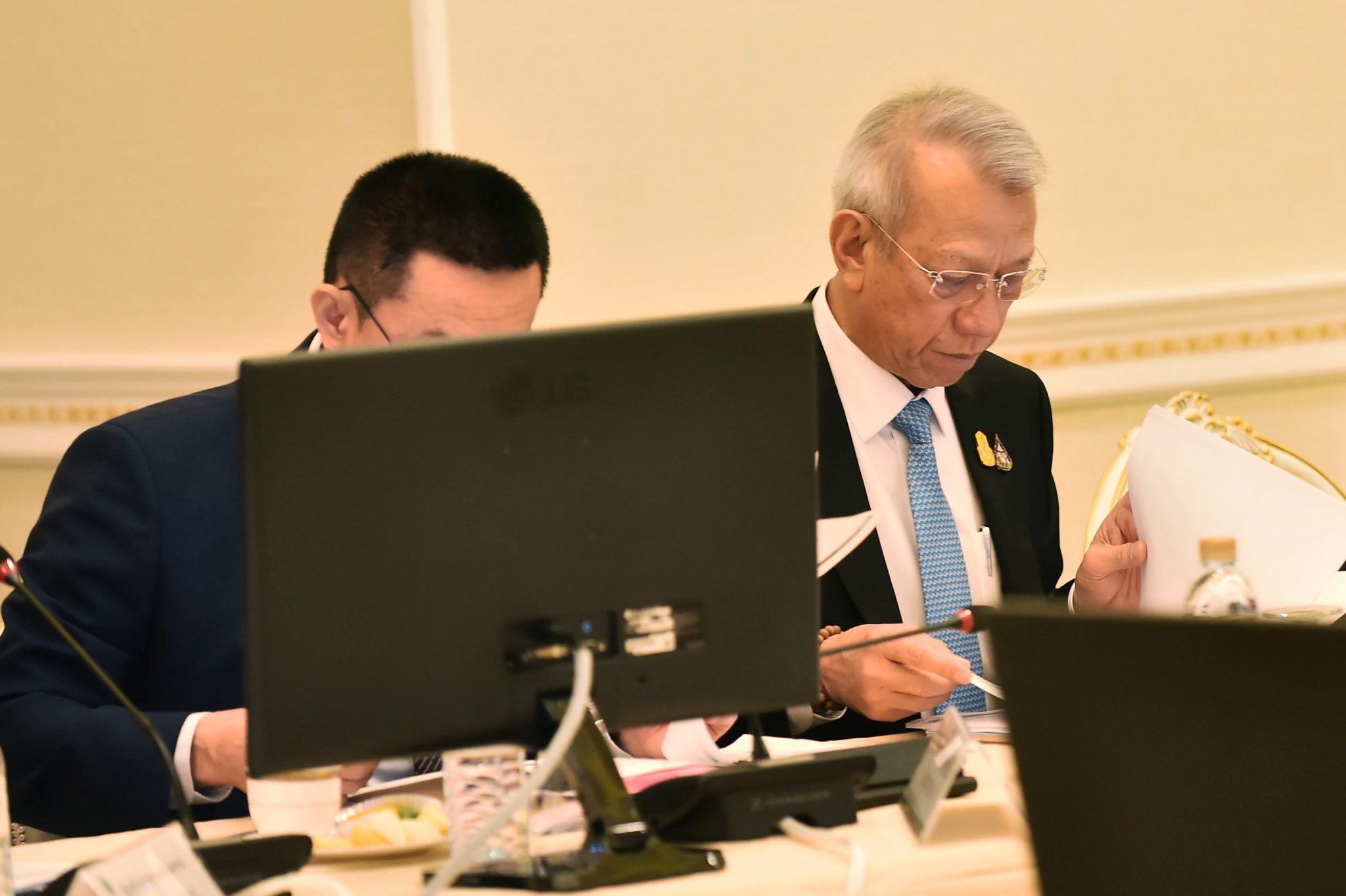 "พิพัฒน์" ถก เตรียมความพร้อม ป้องกัน และแก้ไขปัญหาโรคติดต่ออุบัติใหม่แห่งชาติ !