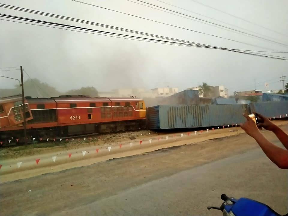 ศักดิ์สยาม สั่งการอำนวยความสะดวกประชาชน เหตุรถไฟชนกันที่สถานีปากท่อ จ.ราชบุรี