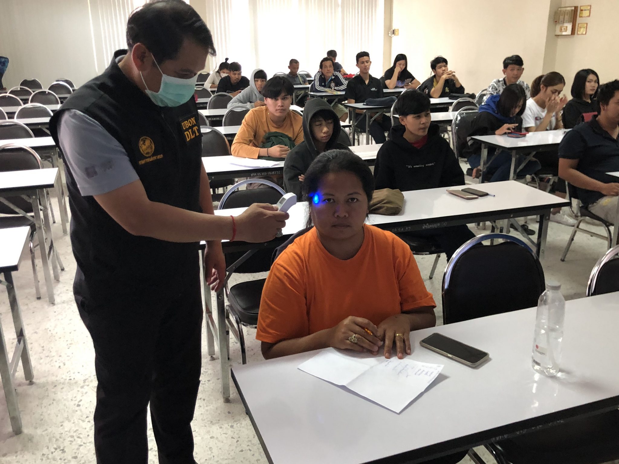 'ขนส่งทางบก' สร้างความมั่นใจให้ประชาชนดำเนินการตามมาตรการป้องกันและควบคุมการแพร่ของไวรัส COVID-19 ต่อเนื่อง