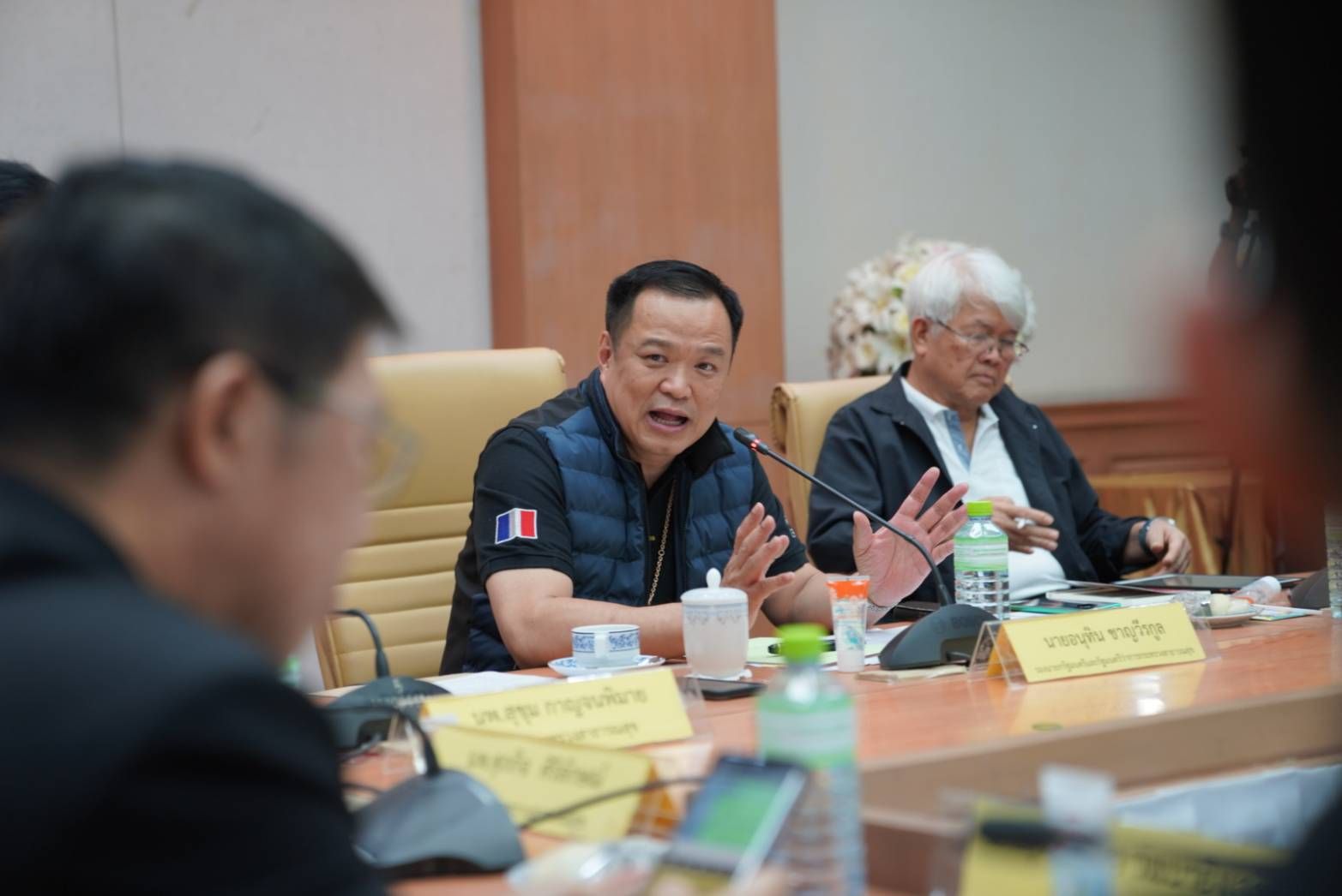 "รองนายกฯอนุทิน" เผย 2 มีนาฯ สธ.แจกหน้ากากอนามัย ปชช. กำหนดโควต้า 3 ชิ้น ต่อ 1 คน