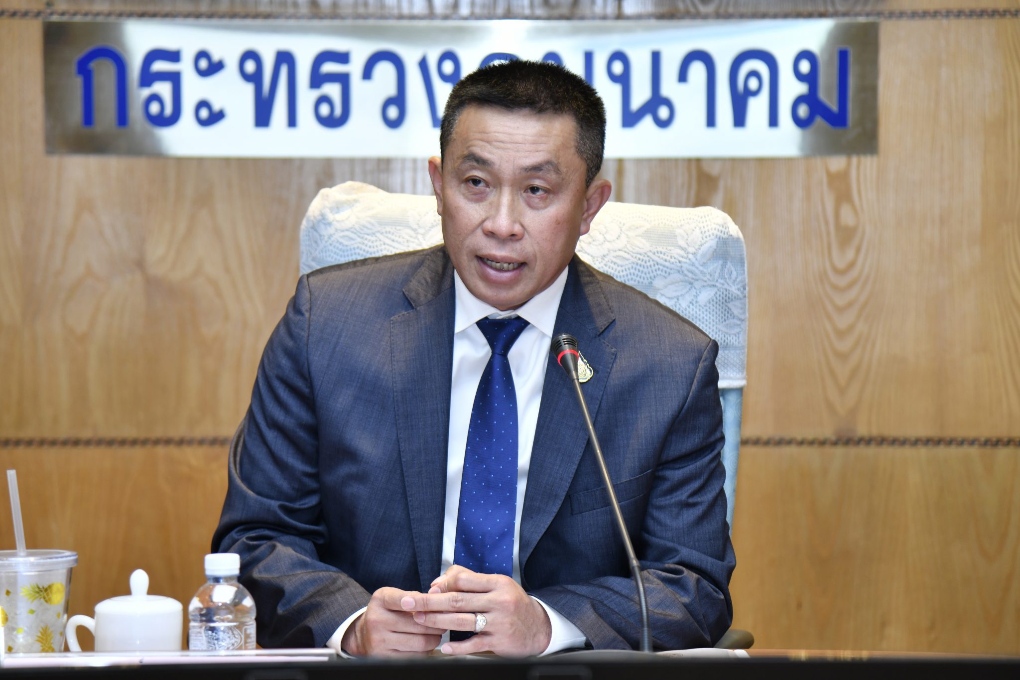 "ศักดิ์สยาม" รมว.คค. ประชุมคณะกรรมการแปรนโยบายเร่งด่วนของกระทรวงคมนาคมไปสู่การปฏิบัติ ครั้งที่ 1/2563