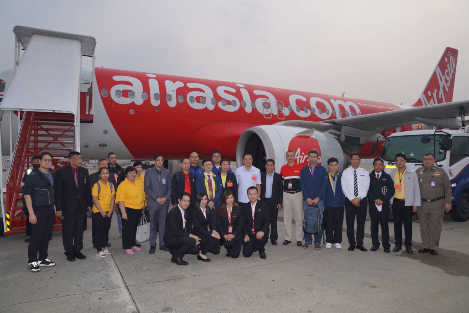 "อนุทิน" ส่งเจ้าหน้าที่บินอู่ฮั่นรับคนไทยกลับบ้าน เผย! ทุกคนกำลังใจดี