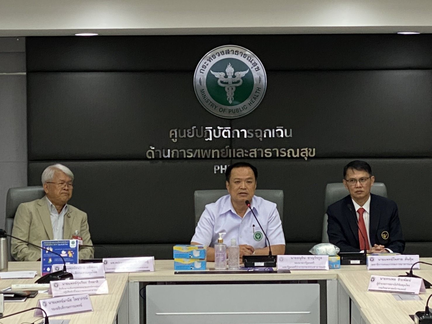 "อนุทิน" เผยเหตุไม่แบนจีน พร้อมตั้งมือพระกาฬลุยสกัดโคโรน่า 2019