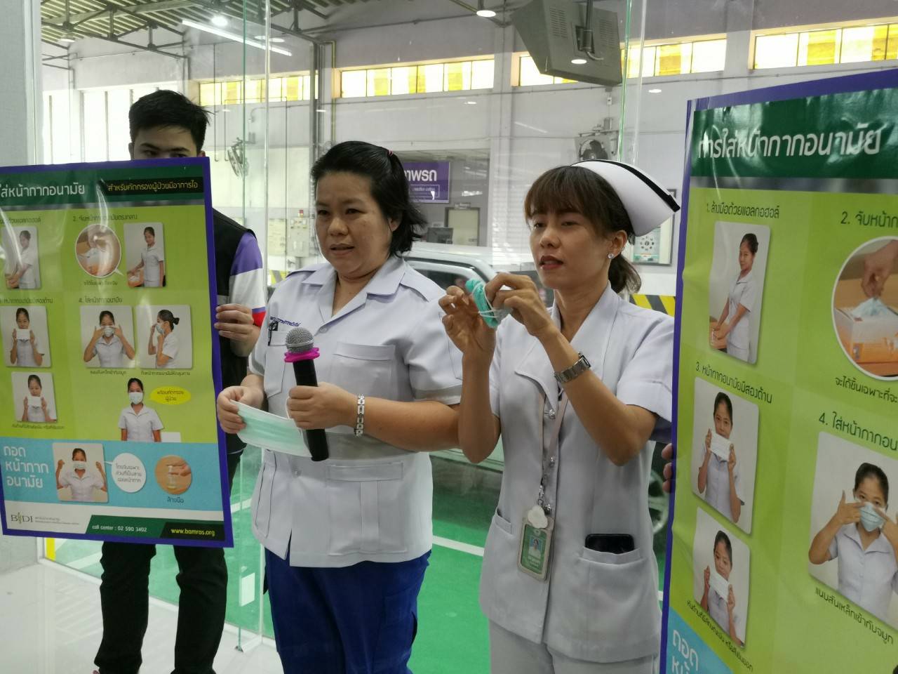 กรมการขนส่งทางบก ดำเนินการตามนโยบาย "ศักดิ์สยาม" ต่อเนื่อง เพื่อป้องกันและควบคุมการแพร่ของไวรัส COVID-19 ต่อเนื่อง เพื่อสร้างความมั่นใจให้กับประชาชน