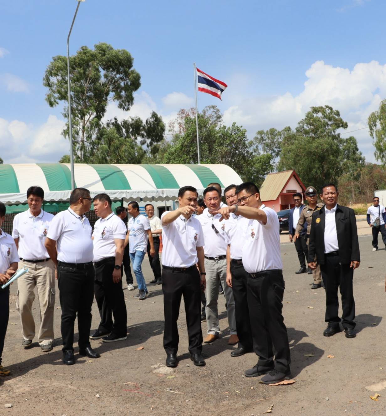 “ทรงศักดิ์” มท.3 ลุย!! ชายแดนช่องสายตะกู หวังยกเป็นด่านถาวร กระตุ้นท่องเที่ยว การค้า การลงทุน และความมั่นคง