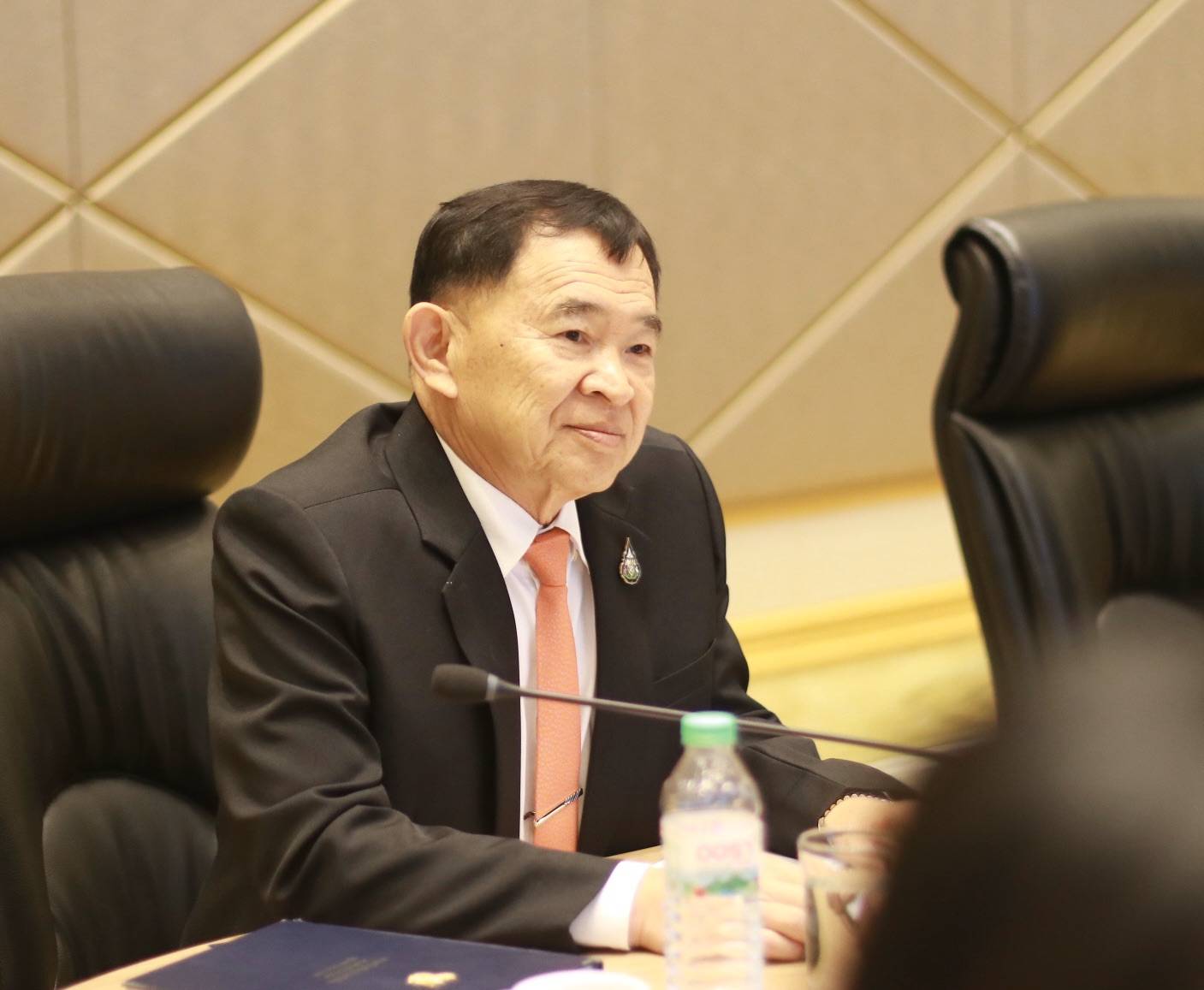 "วีร​ศักดิ์" รมช.พาณิชย์ ประชุมติดตามการดำเนินงานของพาณิชย์จังหวัดทั่วประเทศ