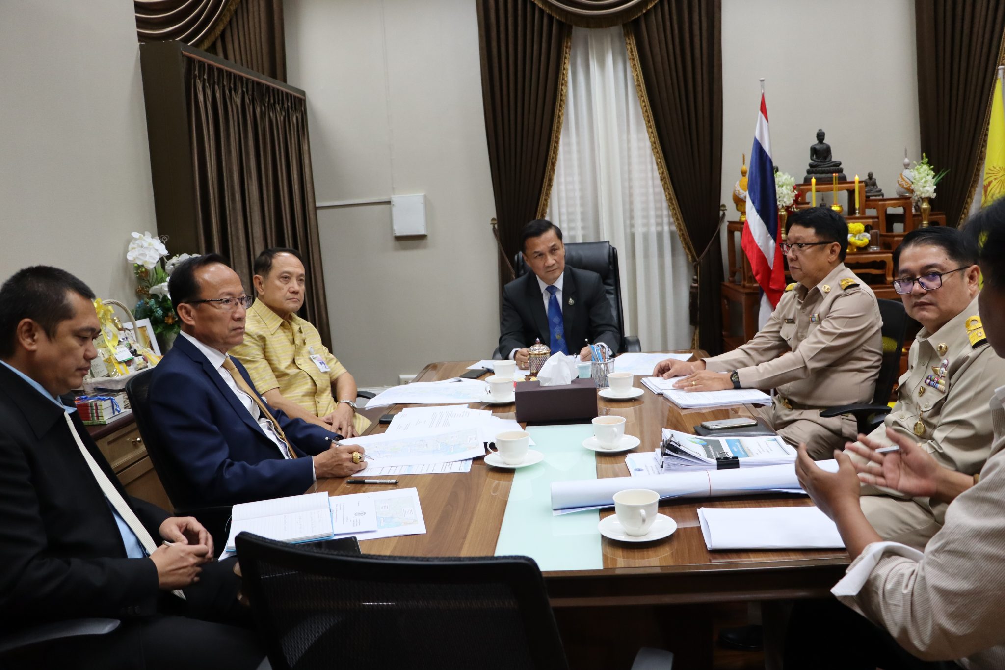 มท.3 เรียกประชุมด่วน แก้ไขปัญหาการให้บริการน้ำประปาในพื้นที่ จ.ภูเก็ต