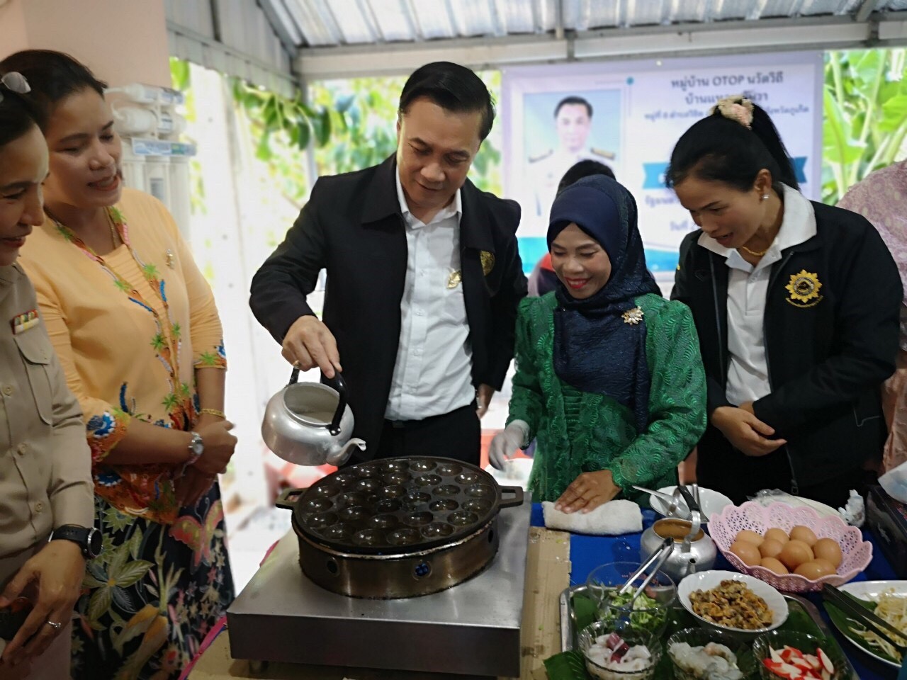 มท.3 ลงพื้นที่ตรวจเยี่ยม OTOP INTERTRADER PHUKET และหมู่บ้าน OTOP นวัตวิถี บ้านแหลมพันวา อ.เมืองภูเก็ต จ.ภูเก็ต