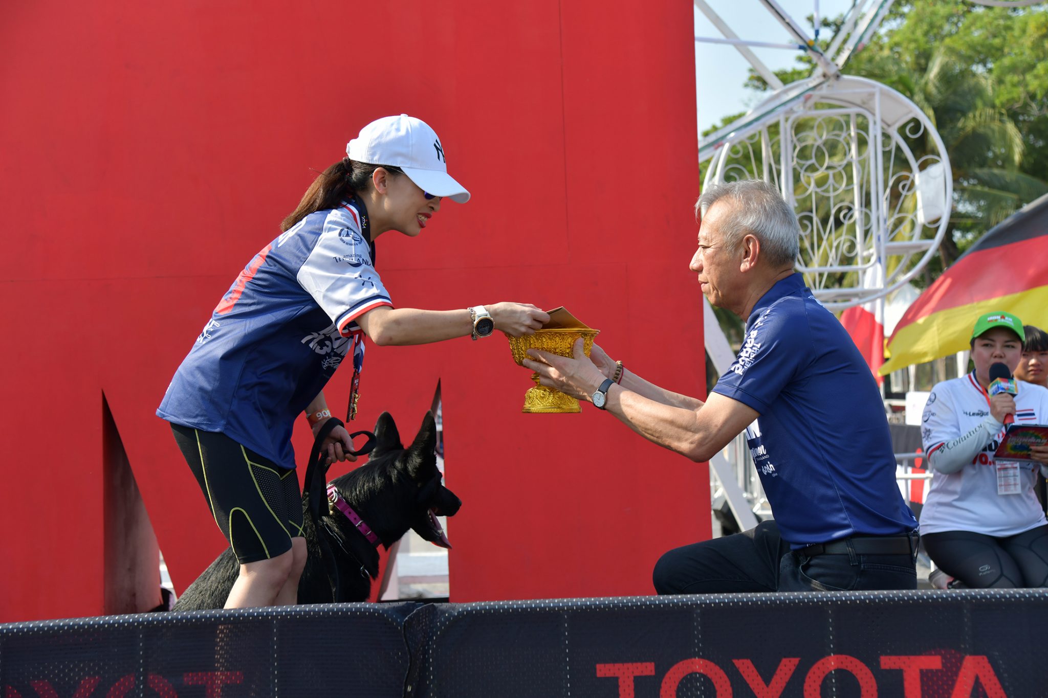 "รมว.พิพัฒน์" ร่วมเข้าเฝ้ารับเสด็จ สมเด็จเจ้าฟ้าฯ กรมหลวงราชสาริณีสิริพัชร มหาวัชรราชธิดา ในการร่วมมหกรรมการแข่งขันไตรกีฬานานาชาติ ประจำปี 2563 รายการ Ironman 70.3 Bangsaen 2020